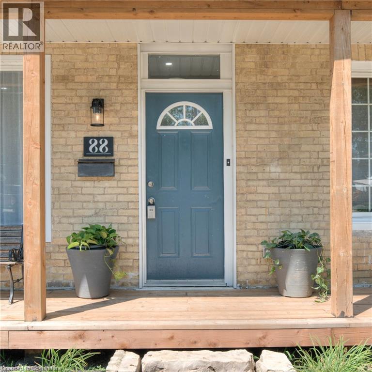 Property at 88 SELKIRK Street image 2