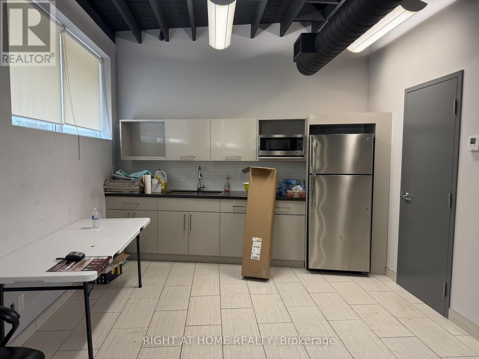 42 Hyde Avenue, Toronto, Ontario  M6M 1J4 - Photo 2 - W12328277