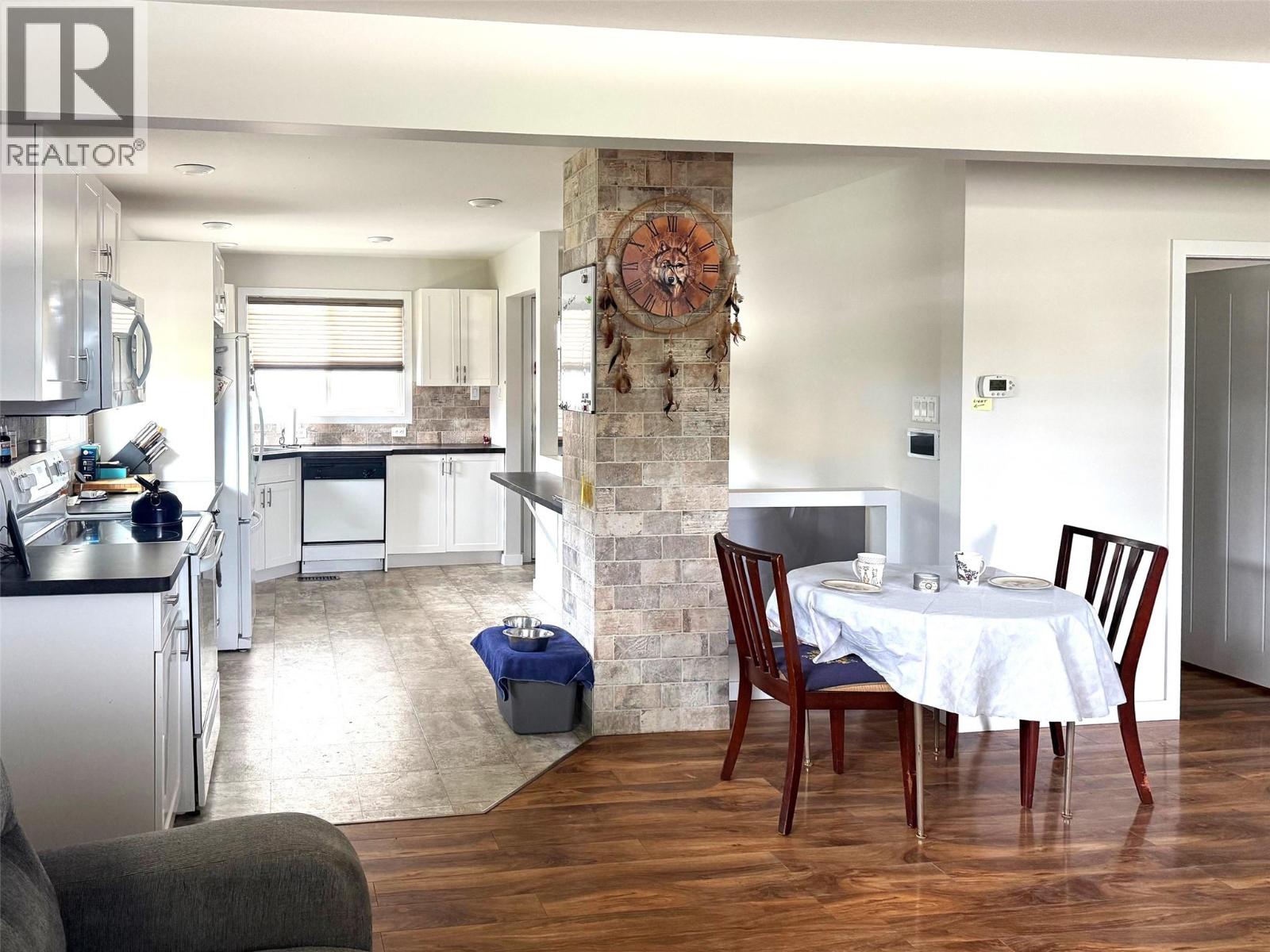 862 Desmond Street, Kamloops, British Columbia  V2B 5K5 - Photo 3 - 10358512