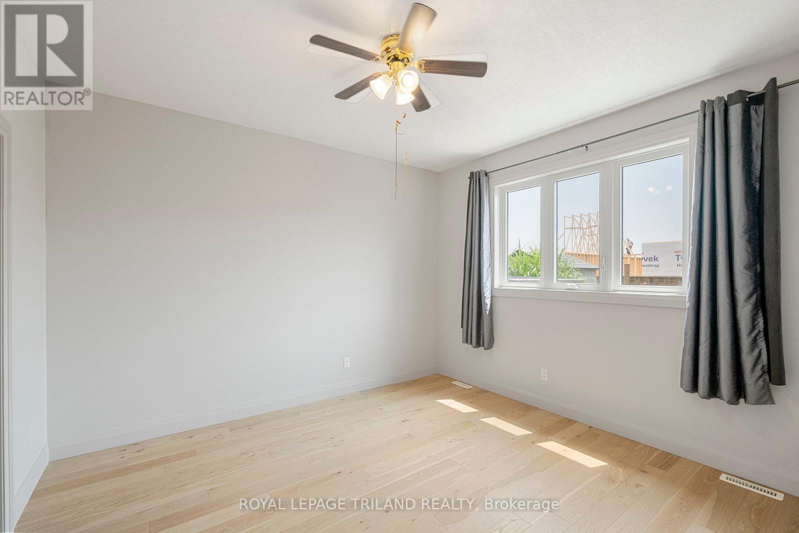 54 Compass Trail W, Central Elgin, Ontario  N5L 0B4 - Photo 16 - X12330176