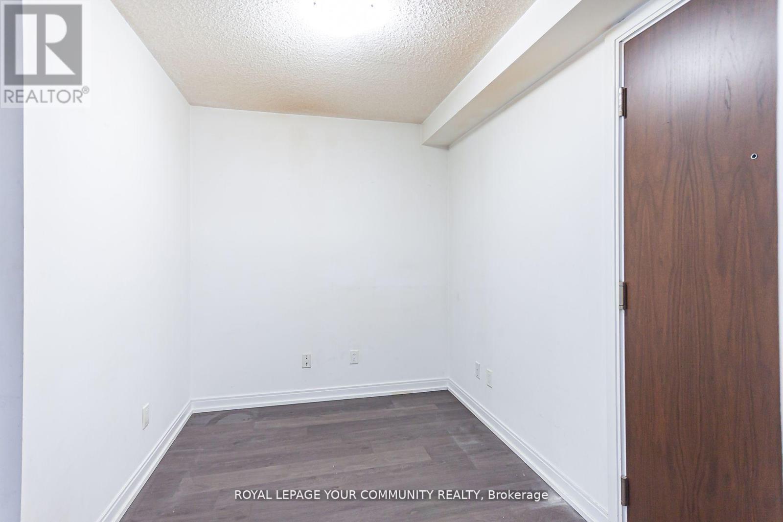 1310 - 255 Village Green Square, Toronto, Ontario  M1S 0L3 - Photo 18 - E12330185