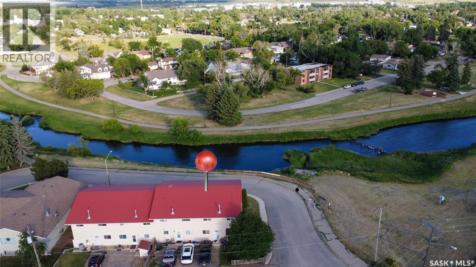520 Bray Street E, Swift Current, Saskatchewan  S9H 4E3 - Photo 4 - SK008617