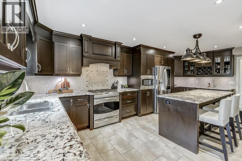 37 Culotta Drive, Waterdown, Ontario  L8B 0G9 - Photo 11 - 40758309