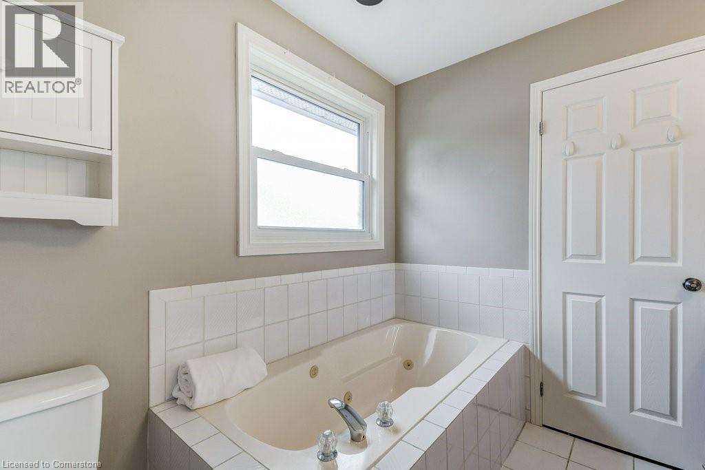 37 Culotta Drive, Waterdown, Ontario  L8B 0G9 - Photo 17 - 40758309