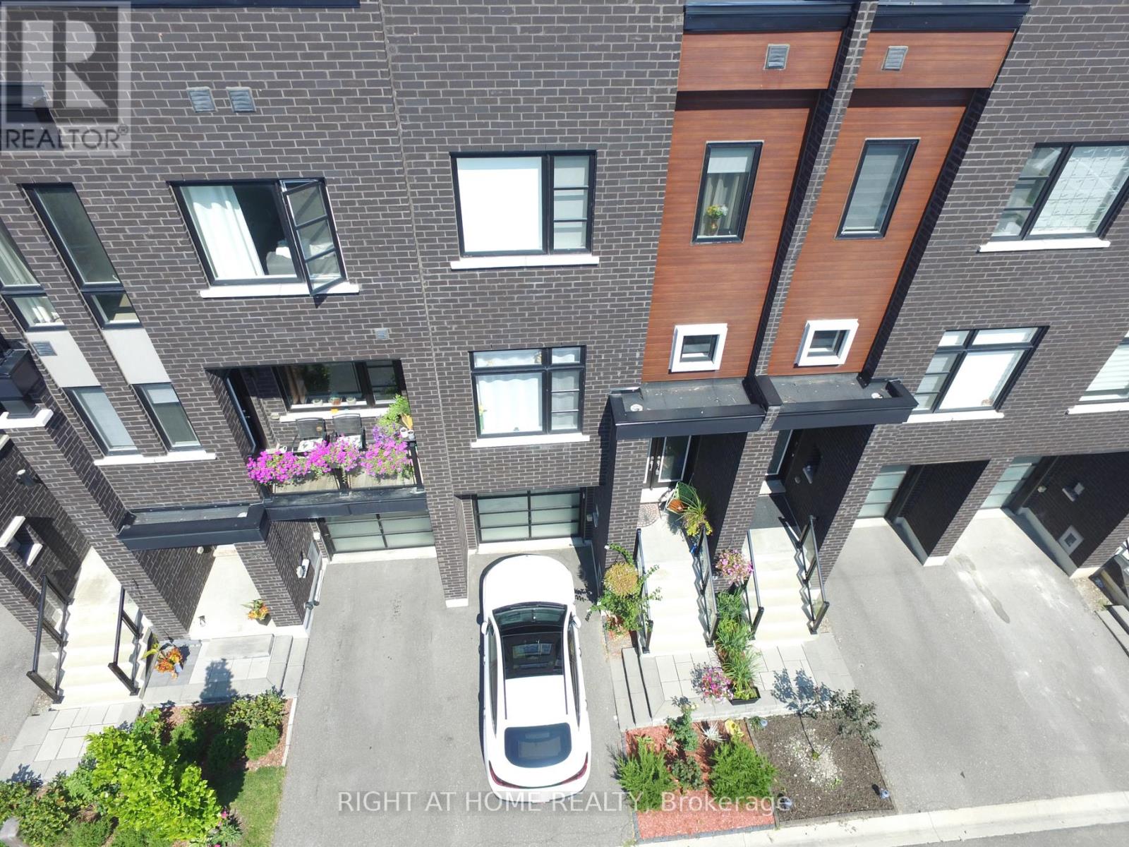 Property at 12 LASKIN DRIVE image 3