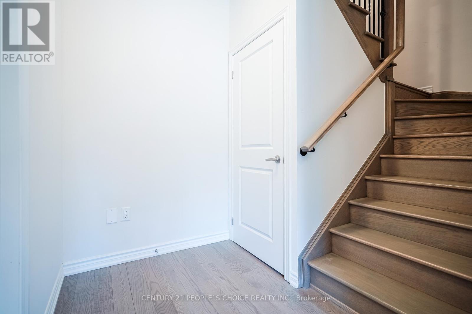 41 Minnock Street W, Caledon, Ontario  L7C 4K9 - Photo 10 - W12330129