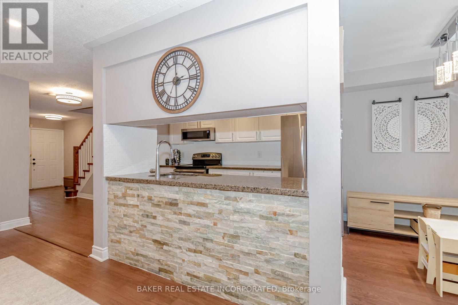 44 - 1485 Torrington Drive, Mississauga, Ontario  L5V 1Y3 - Photo 14 - W12330249