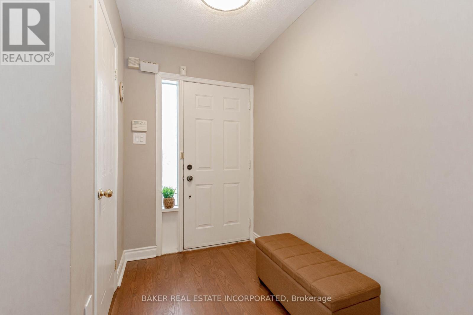 44 - 1485 Torrington Drive, Mississauga, Ontario  L5V 1Y3 - Photo 3 - W12330249
