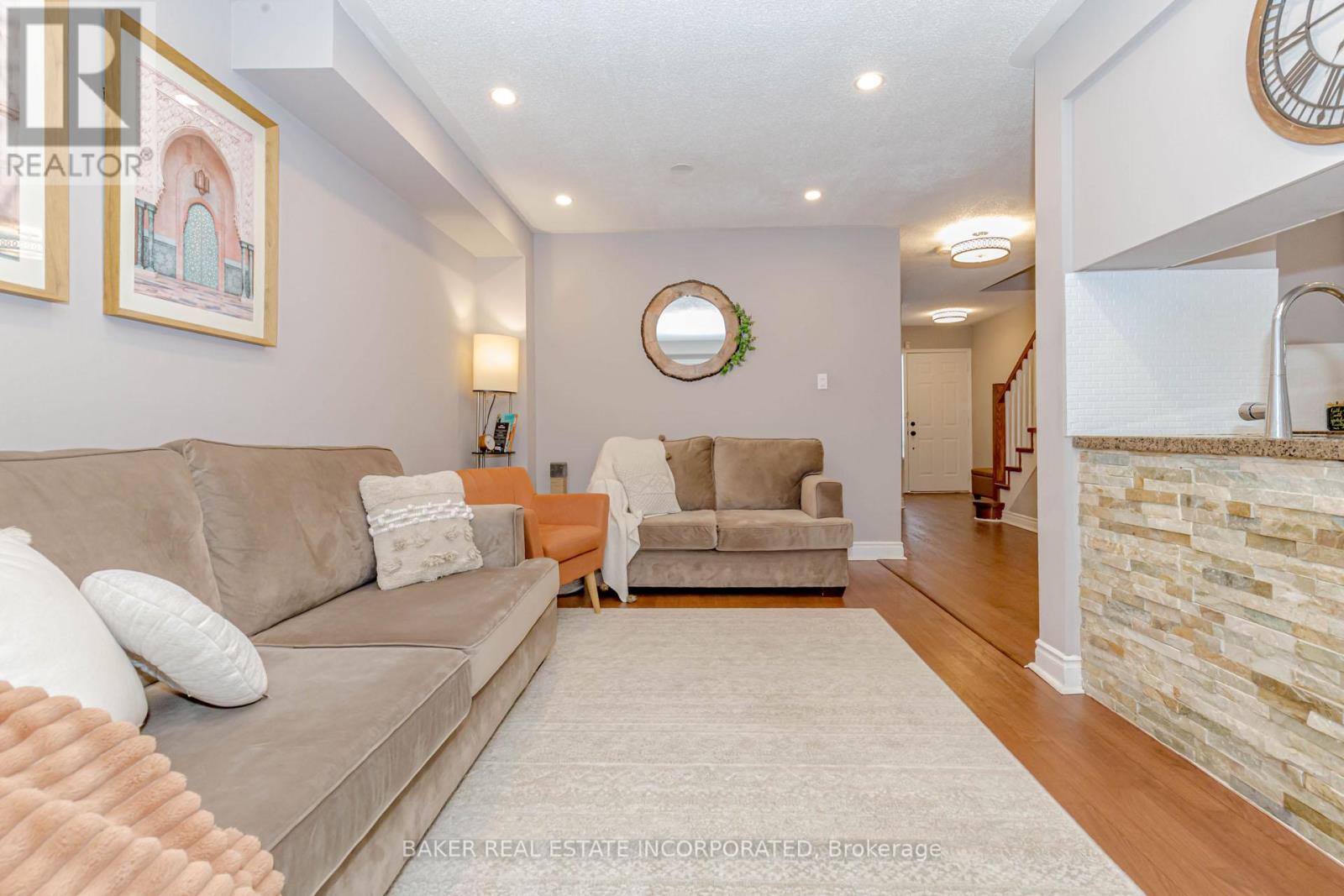 44 - 1485 Torrington Drive, Mississauga, Ontario  L5V 1Y3 - Photo 8 - W12330249