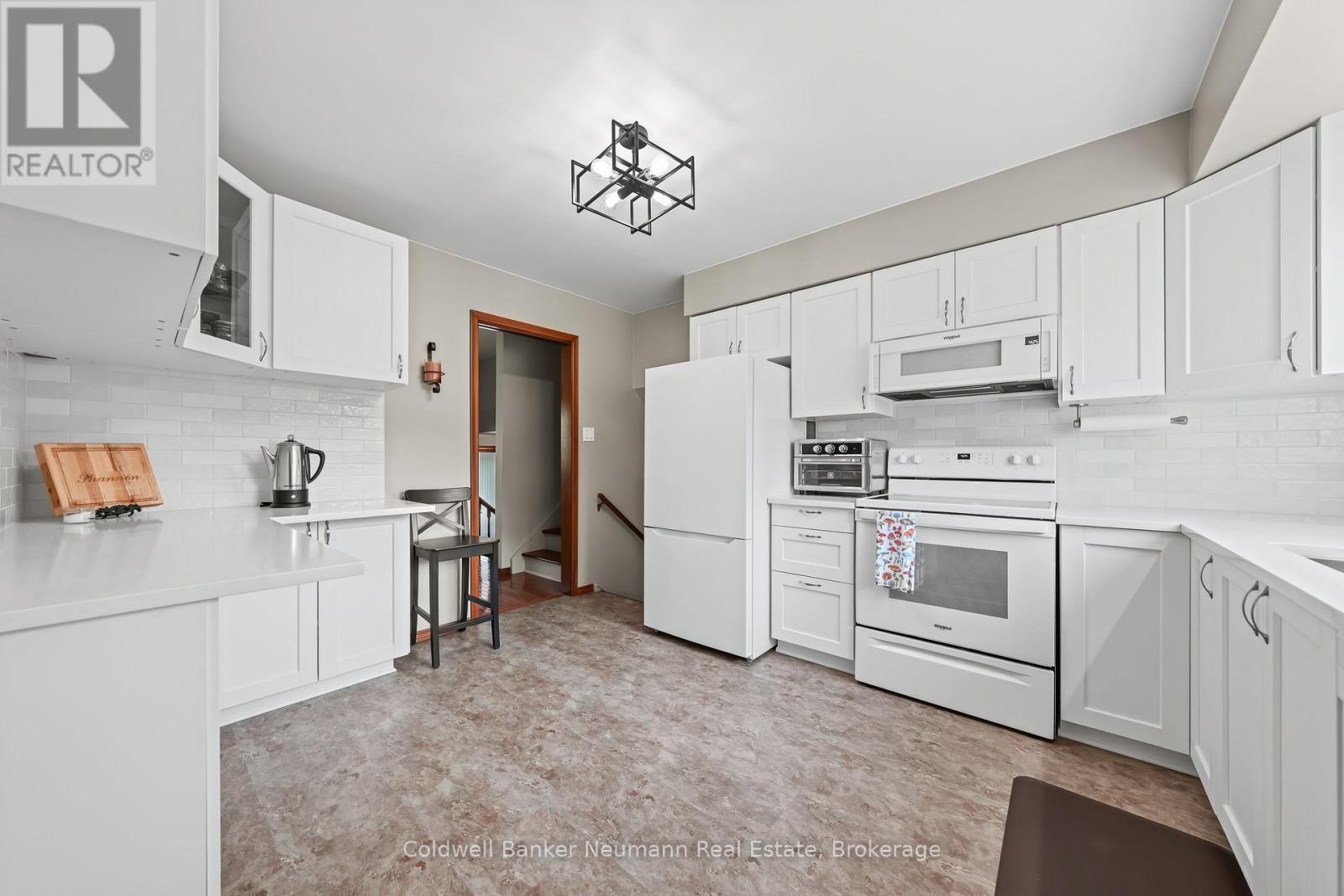 61 Bellevue Street, Guelph, Ontario  N1G 1E9 - Photo 13 - X12330456