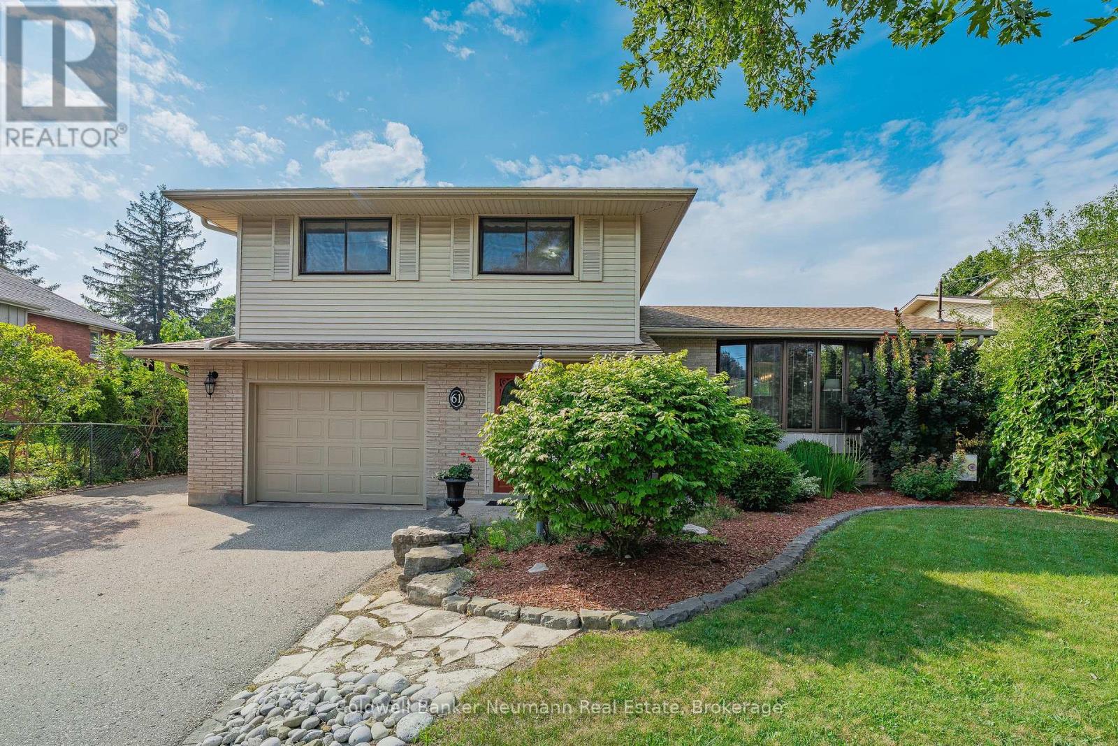Property at 61 BELLEVUE STREET image 4