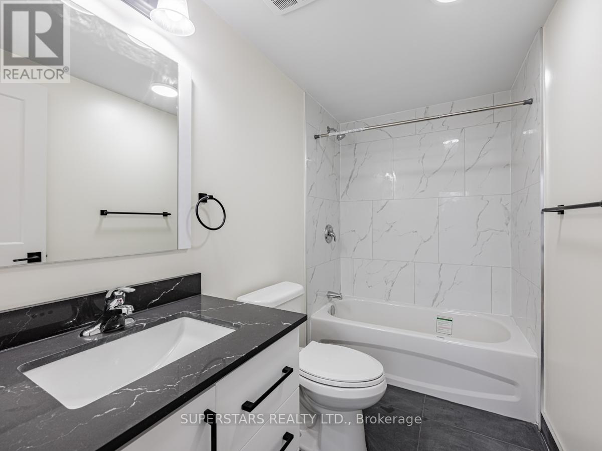 36 Lindsay Street S, Kawartha Lakes, Ontario  K9V 2L8 - Photo 14 - X12330228