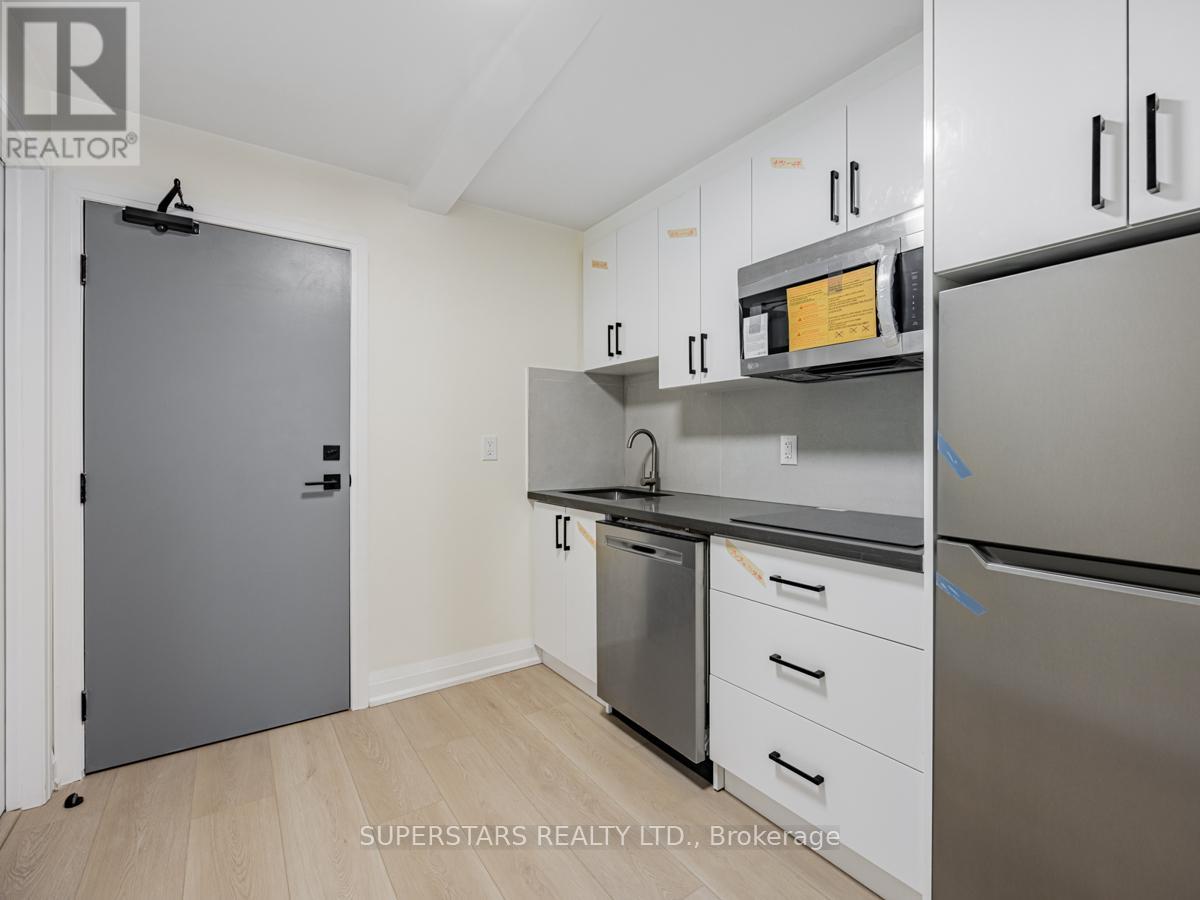 36 Lindsay Street S, Kawartha Lakes, Ontario  K9V 2L8 - Photo 15 - X12330228