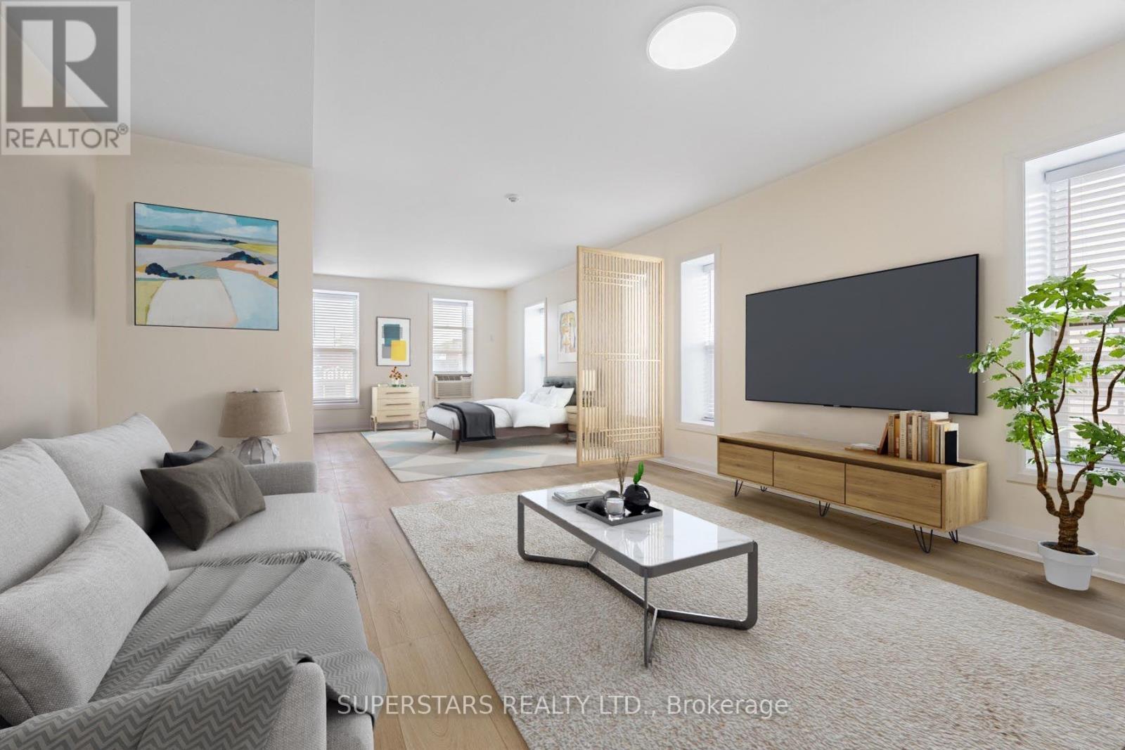 36 Lindsay Street S, Kawartha Lakes, Ontario  K9V 2L8 - Photo 3 - X12330228