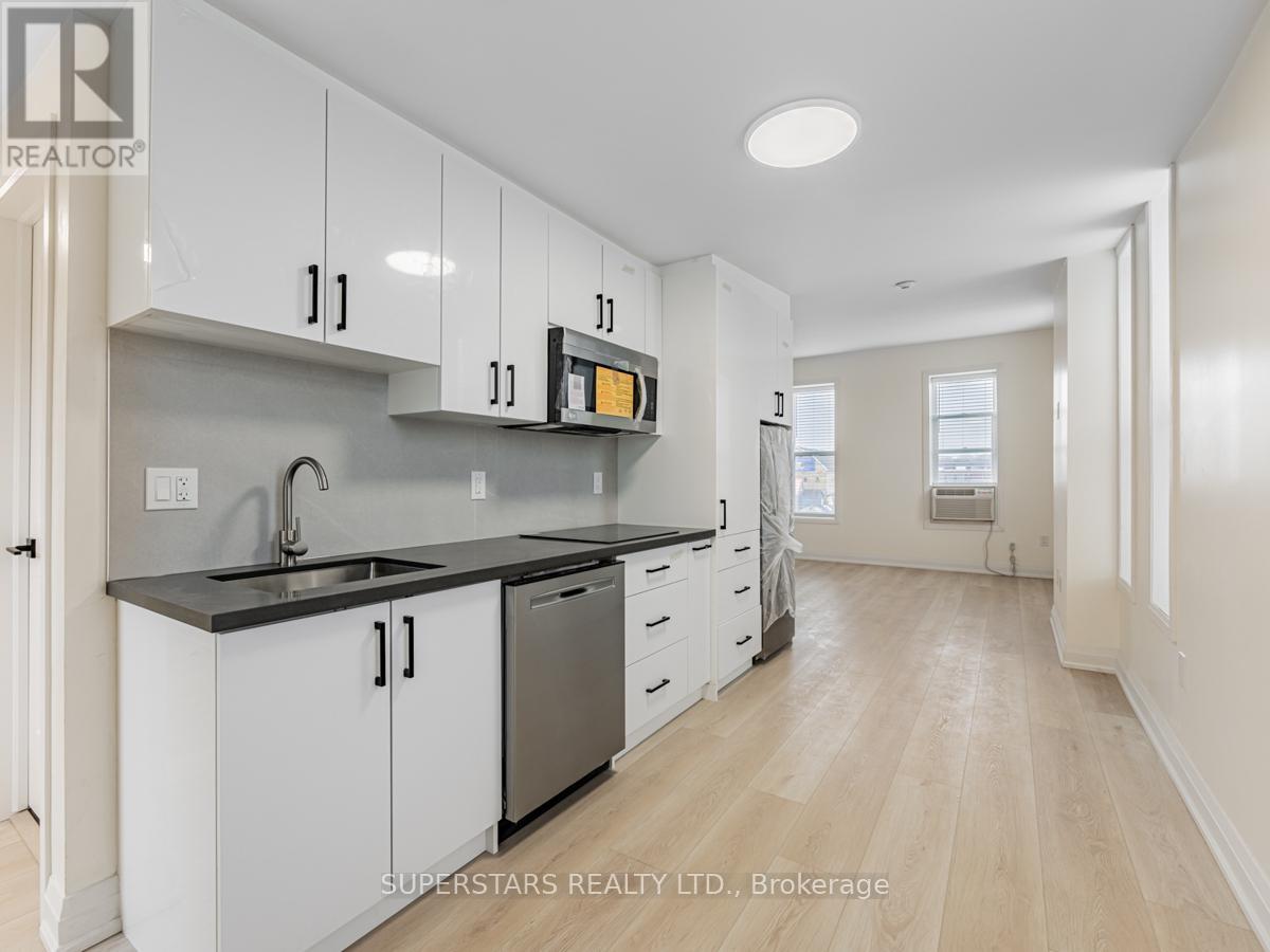 36 Lindsay Street S, Kawartha Lakes, Ontario  K9V 2L8 - Photo 9 - X12330228