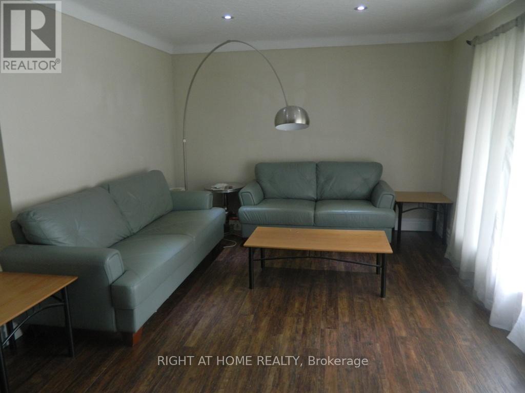 3261 Prior Crescent, Niagara Falls (Casey), Ontario  L2J 3B2 - Photo 2 - X12330325