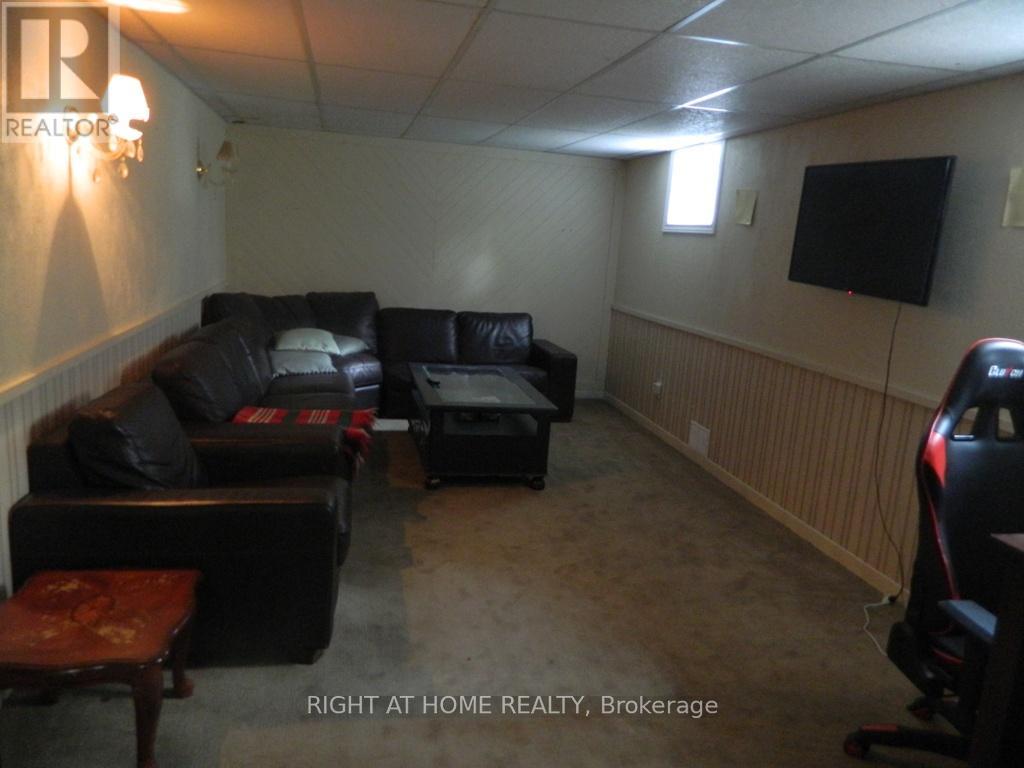 3261 Prior Crescent, Niagara Falls (Casey), Ontario  L2J 3B2 - Photo 21 - X12330325
