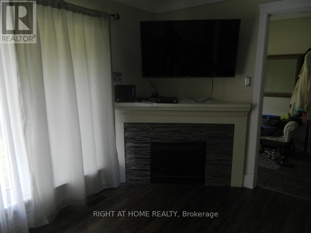 3261 Prior Crescent, Niagara Falls (Casey), Ontario  L2J 3B2 - Photo 3 - X12330325