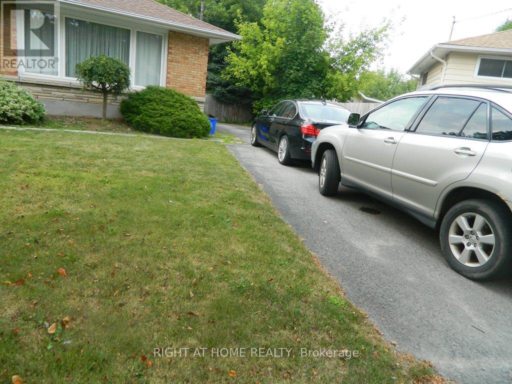 3261 Prior Crescent, Niagara Falls (Casey), Ontario  L2J 3B2 - Photo 32 - X12330325