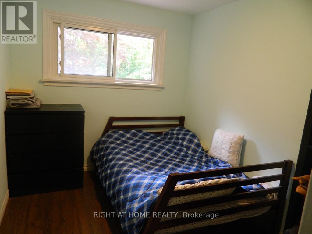 3261 Prior Crescent, Niagara Falls (Casey), Ontario  L2J 3B2 - Photo 9 - X12330325