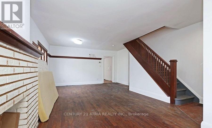 Property at 9 EAST ROAD image