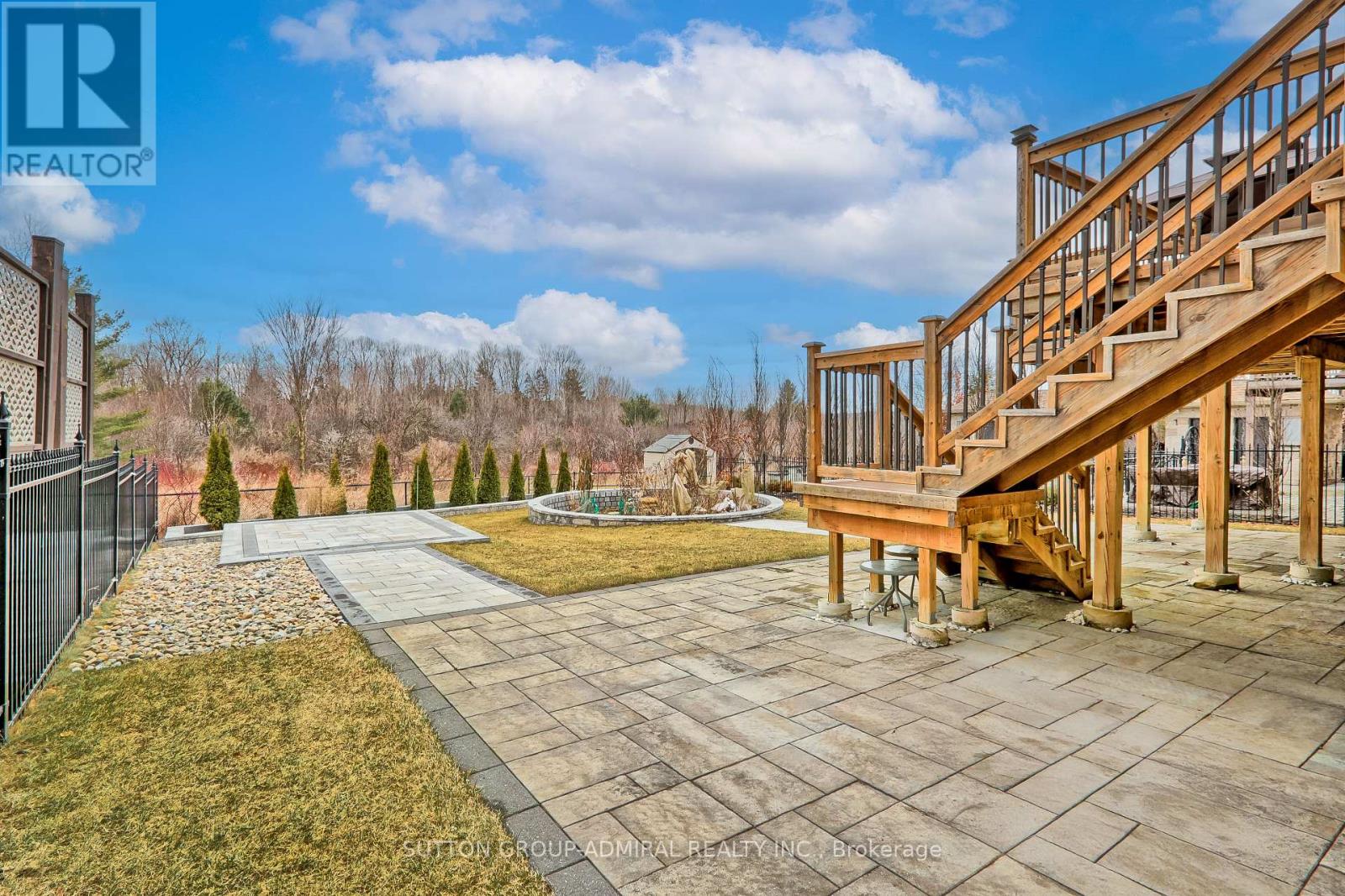 10 Bluff Trail, King, Ontario  L7B 0A2 - Photo 38 - N12330350