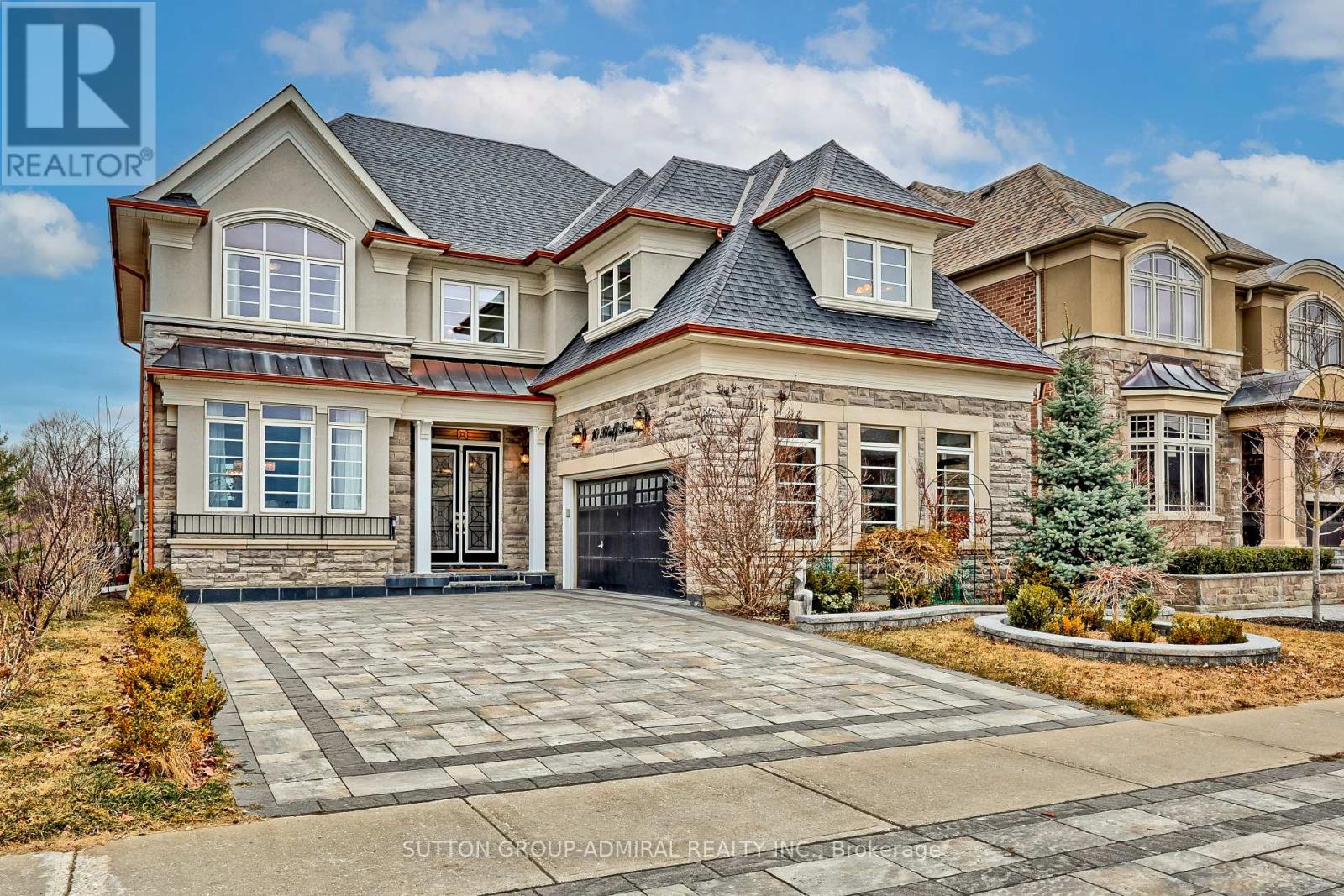 10 Bluff Trail, King, Ontario  L7B 0A2 - Photo 4 - N12330350