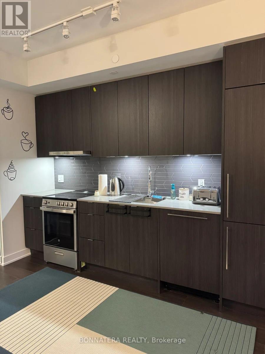 1703 - 4130 Parkside Village Drive, Mississauga, Ontario  L5B 0L7 - Photo 8 - W12330294