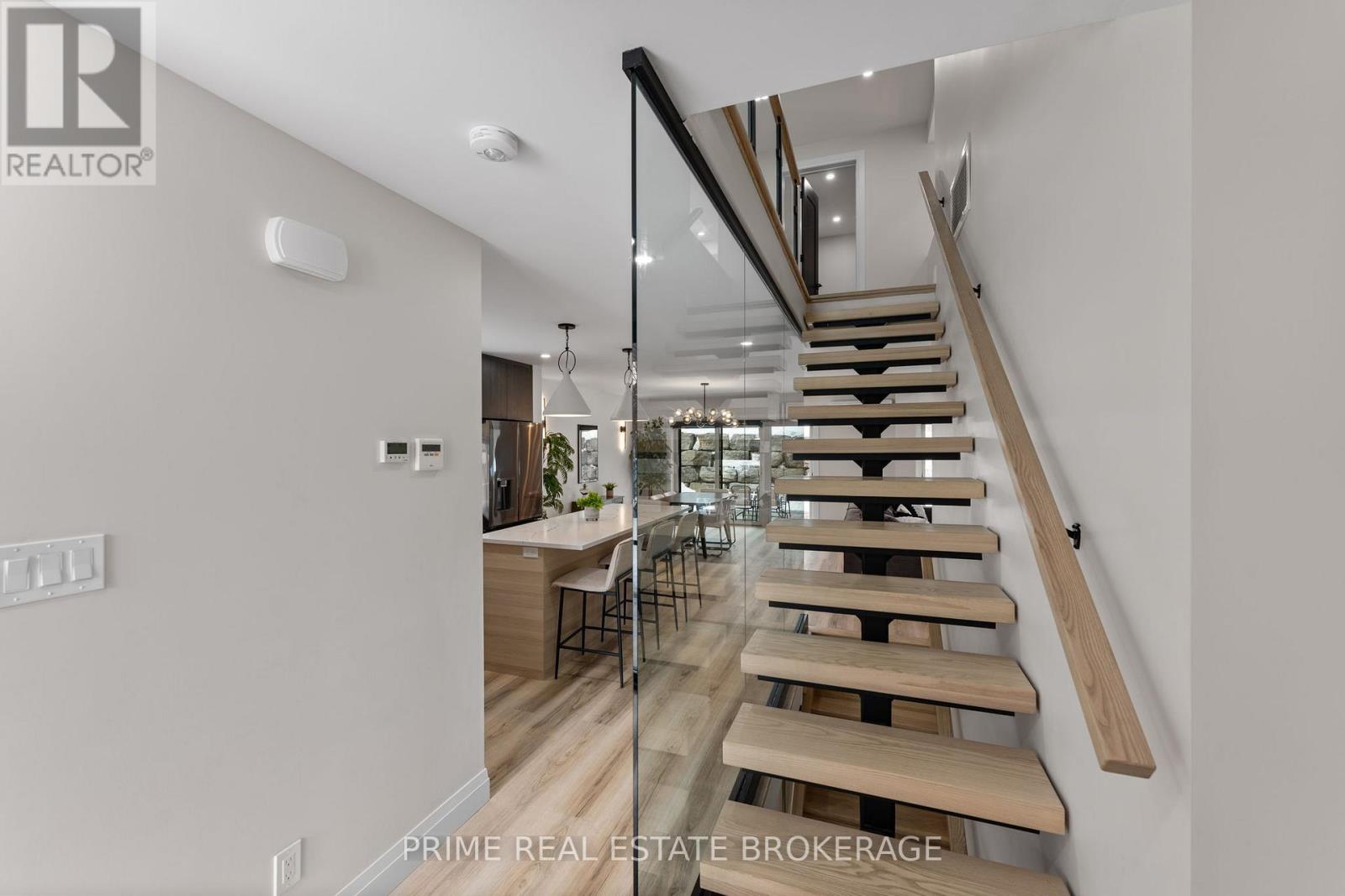 35 Walker Street, Lambton Shores, Ontario  N0M 1T0 - Photo 17 - X12293647