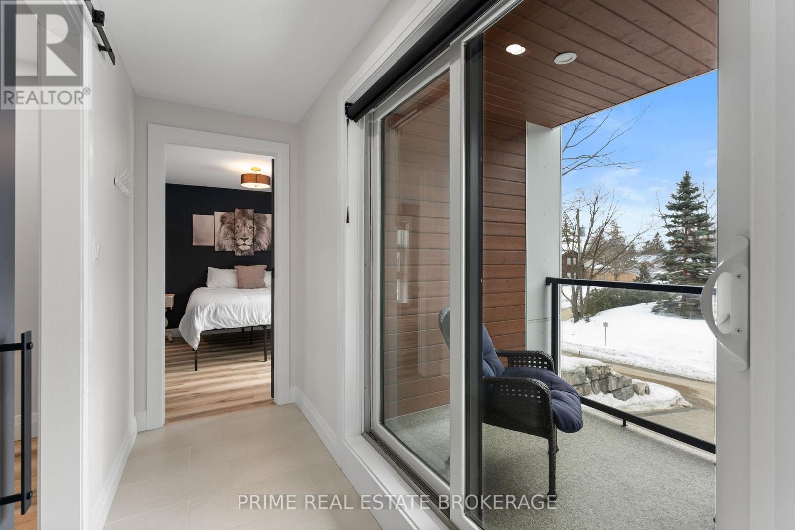 35 Walker Street, Lambton Shores, Ontario  N0M 1T0 - Photo 24 - X12293647