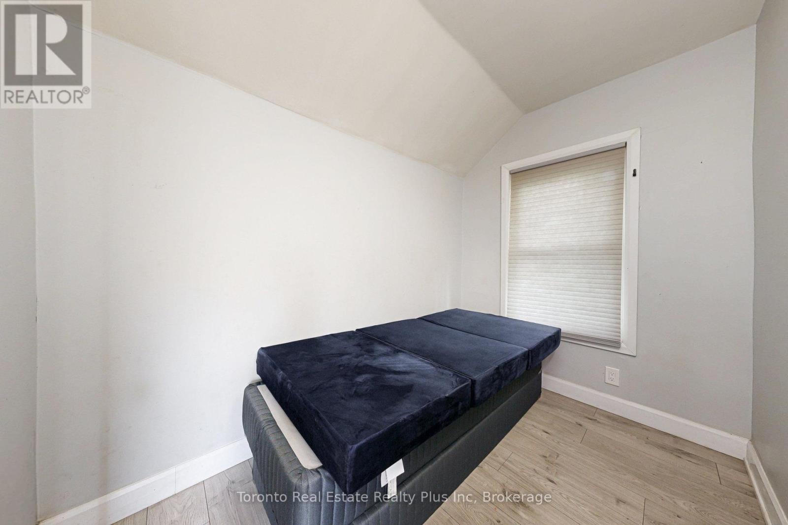 280 Cannon Street E, Hamilton, Ontario  L8L 2B5 - Photo 10 - X12330416