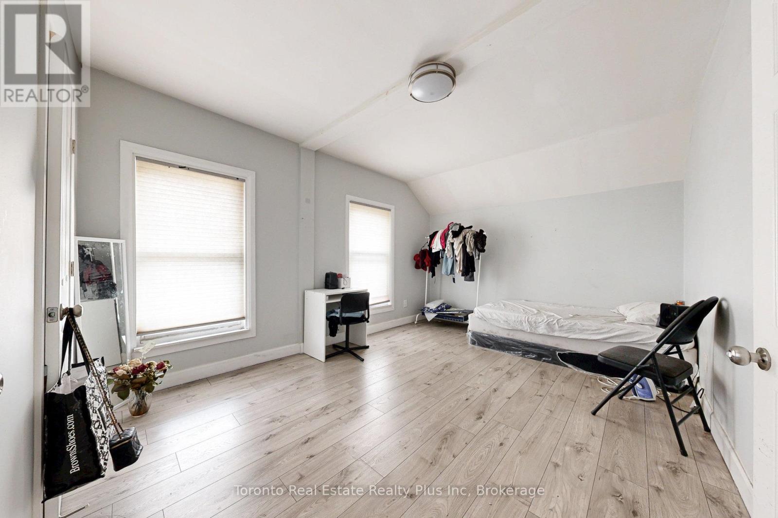 280 Cannon Street E, Hamilton, Ontario  L8L 2B5 - Photo 16 - X12330416