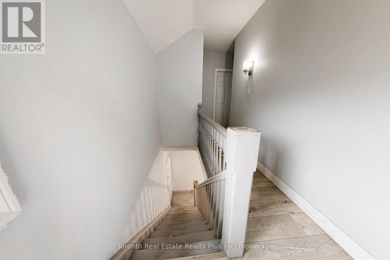 280 Cannon Street E, Hamilton, Ontario  L8L 2B5 - Photo 9 - X12330416
