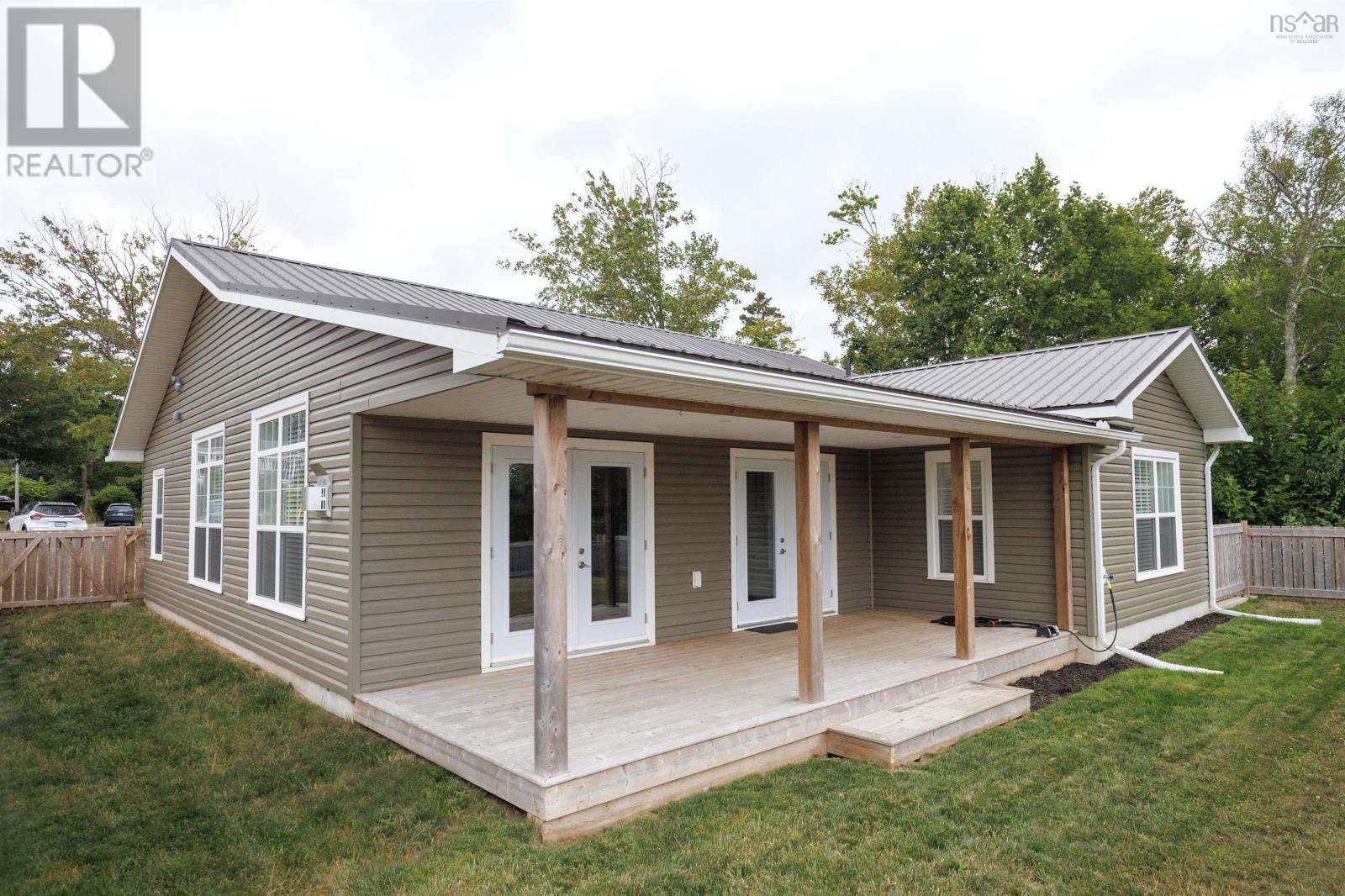 28 Harbour View Road, Smiths Cove, Nova Scotia  B0S 1S0 - Photo 2 - 202506015