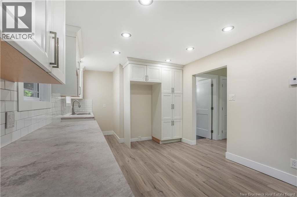 Property at 292 MacPherson Street image 5