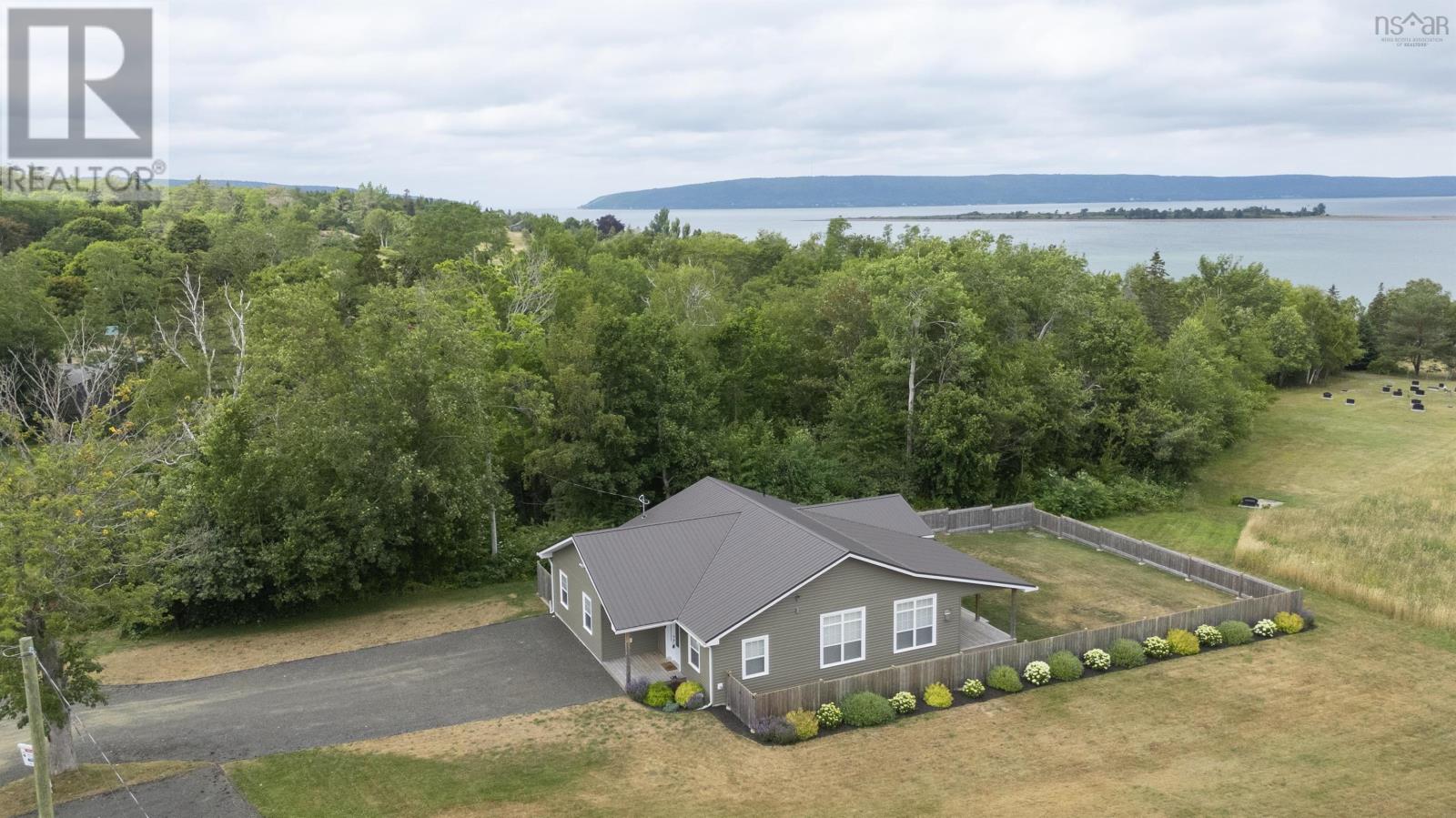 28 Harbour View Road, Smiths Cove, Nova Scotia  B0S 1S0 - Photo 9 - 202506015