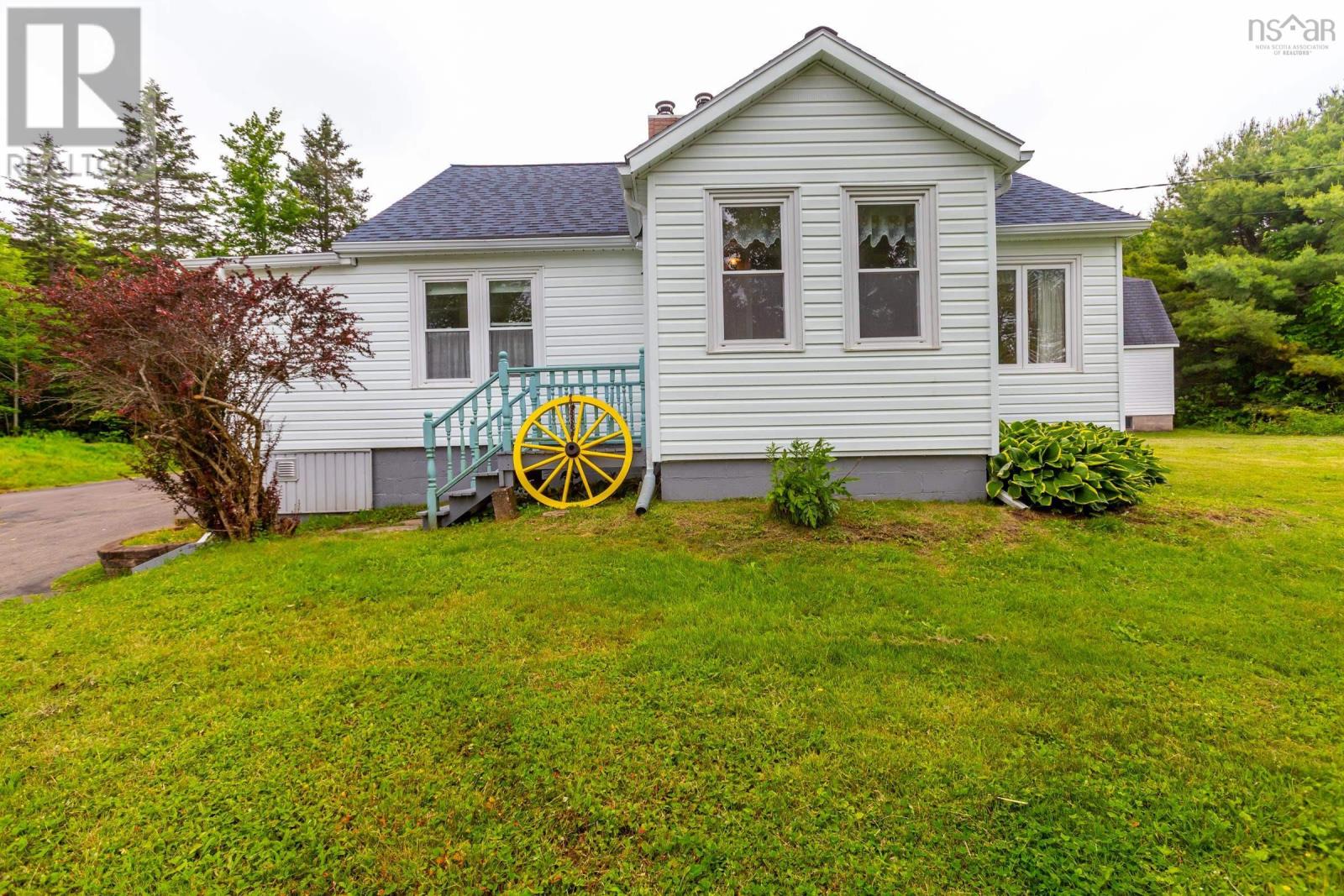 8201 Highway 10, Nictaux South, Nova Scotia  B0S 1P0 - Photo 1 - 202515566