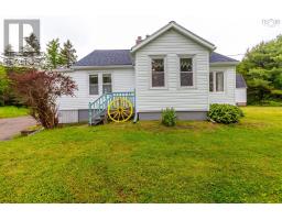 8201 Highway 10, Nictaux South, Ca