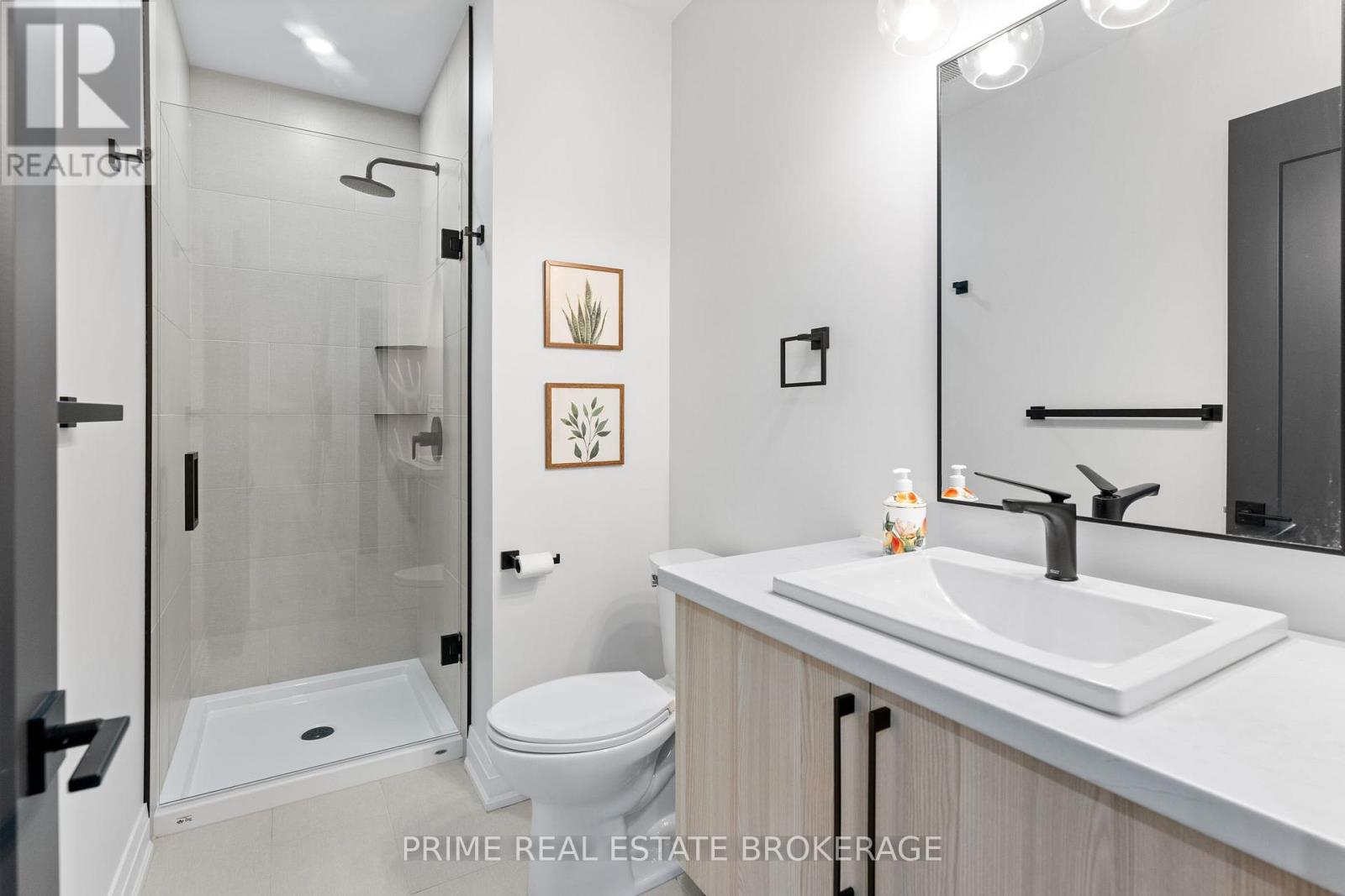 35 Walker Street, Lambton Shores, Ontario  N0M 1T0 - Photo 43 - X12293647