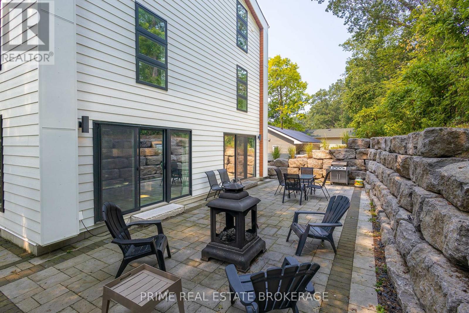 35 Walker Street, Lambton Shores, Ontario  N0M 1T0 - Photo 47 - X12293647