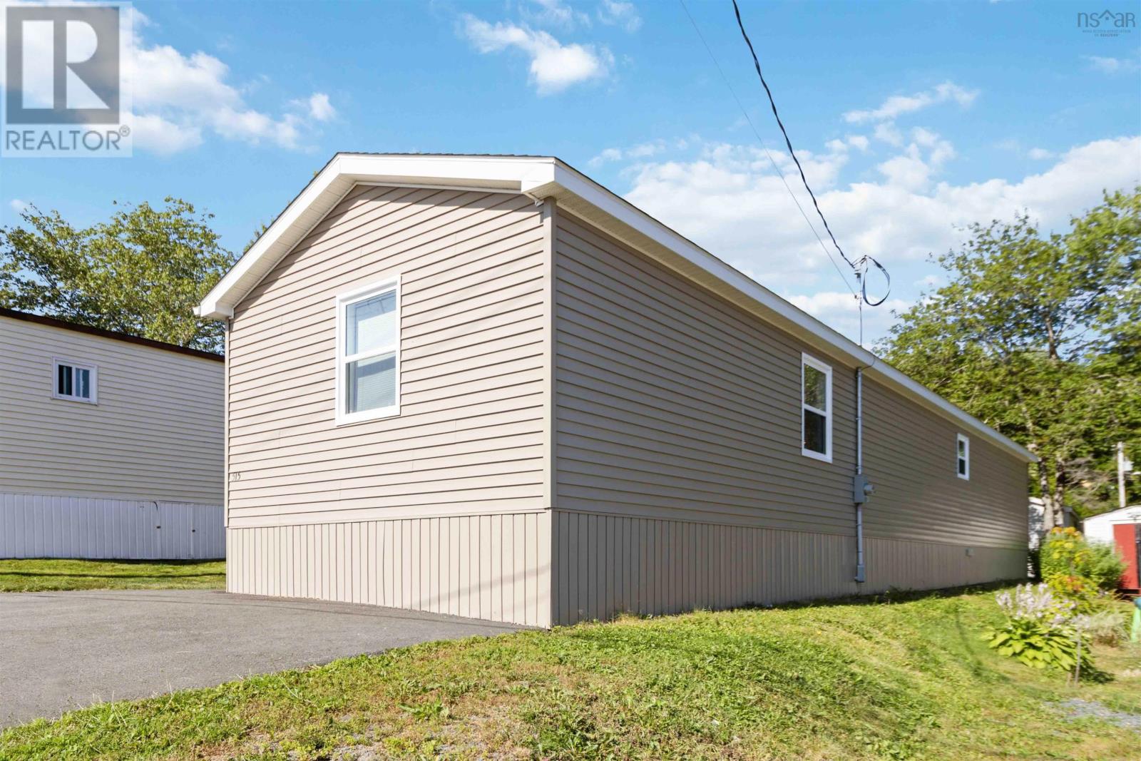 515 Thorn Avenue, Beaver Bank, Nova Scotia  B4E 1P5 - Photo 3 - 202519962