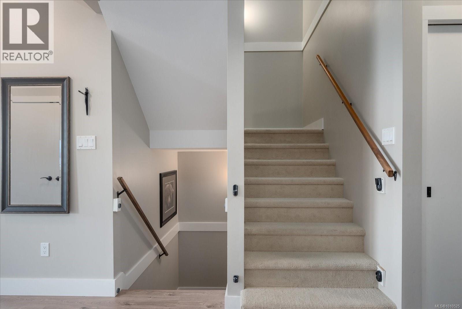 Property at 5265 Toms Trnabt image 2