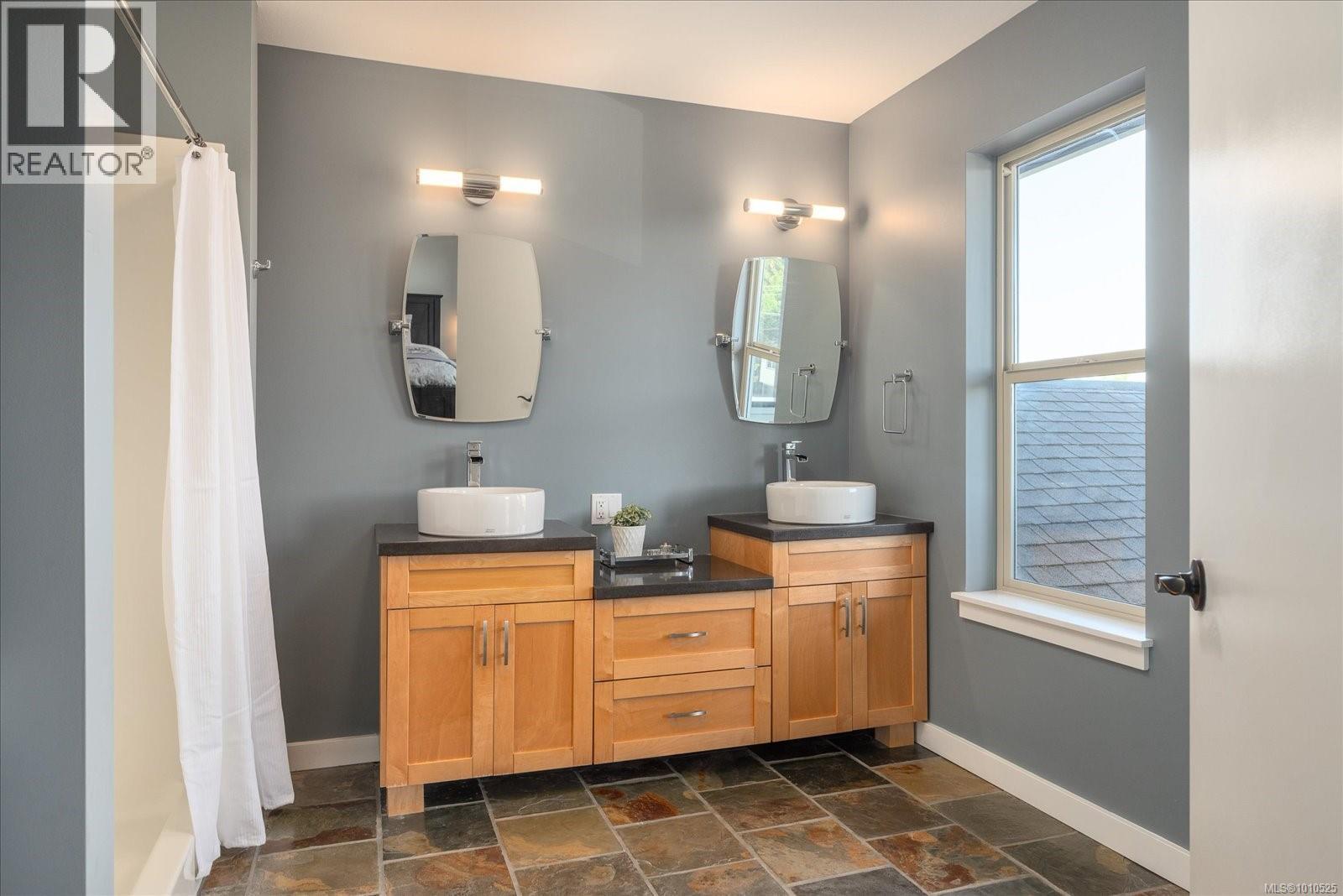 5265 Toms Trnabt, Nanaimo, British Columbia  V9T 5M9 - Photo 36 - 1010525
