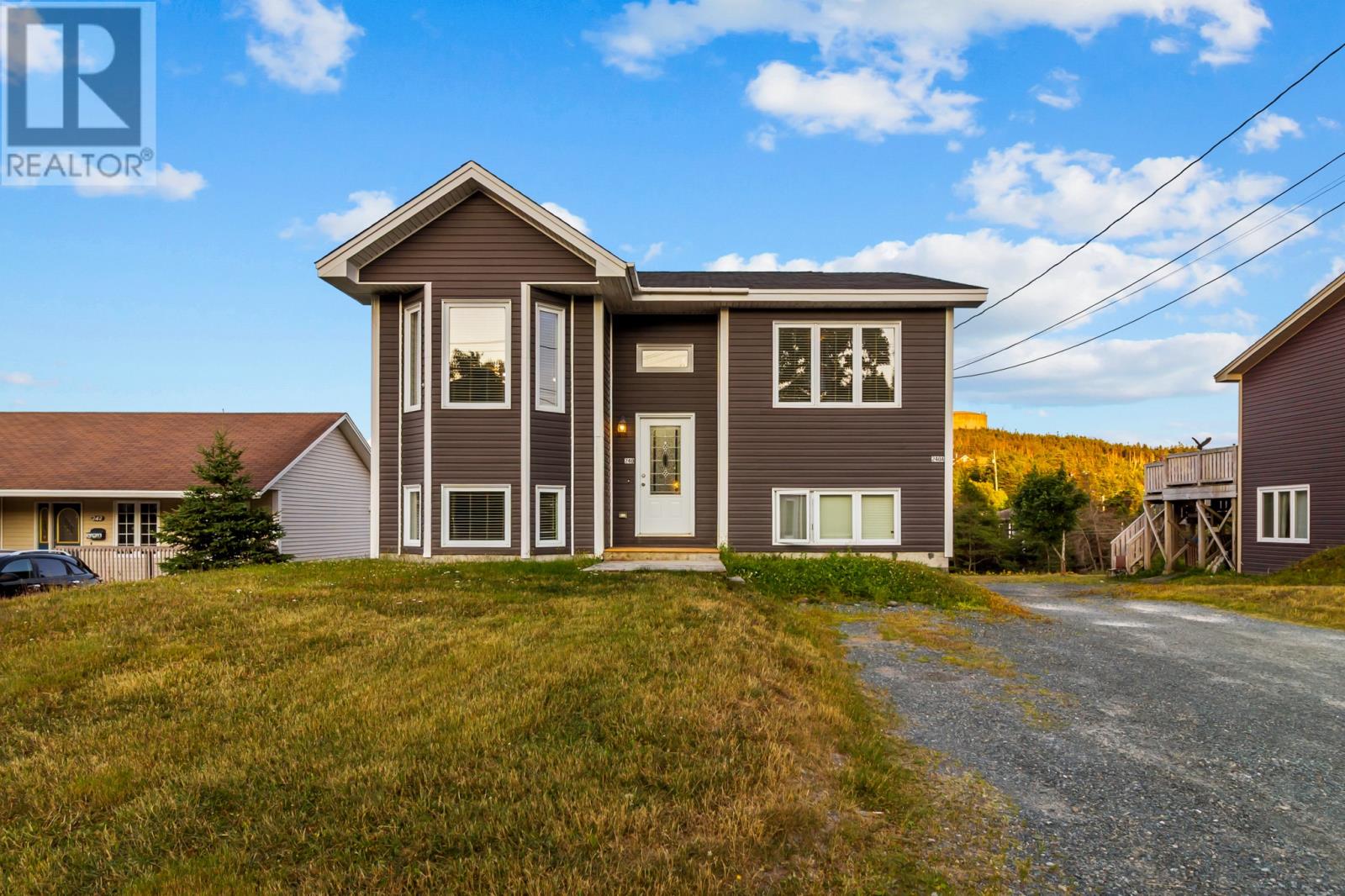Property at 240 St. Thomas Line image 1