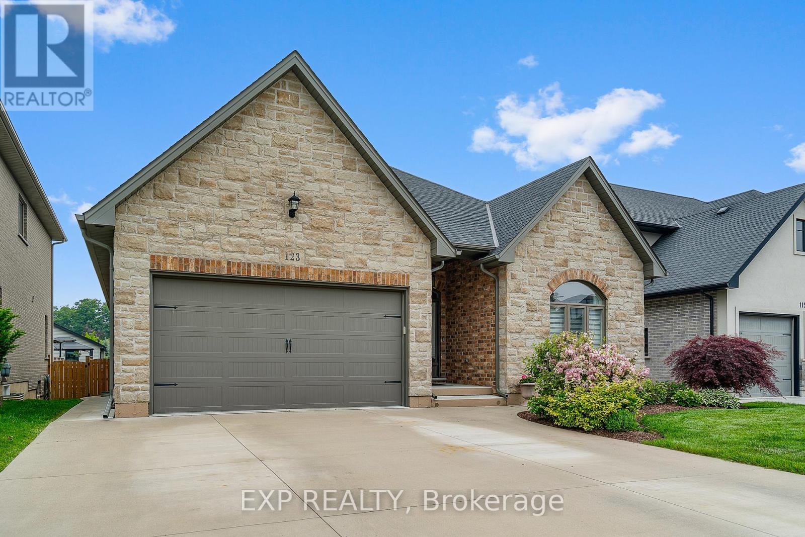 Property at 123 FOREST RIDGE COURT image 2