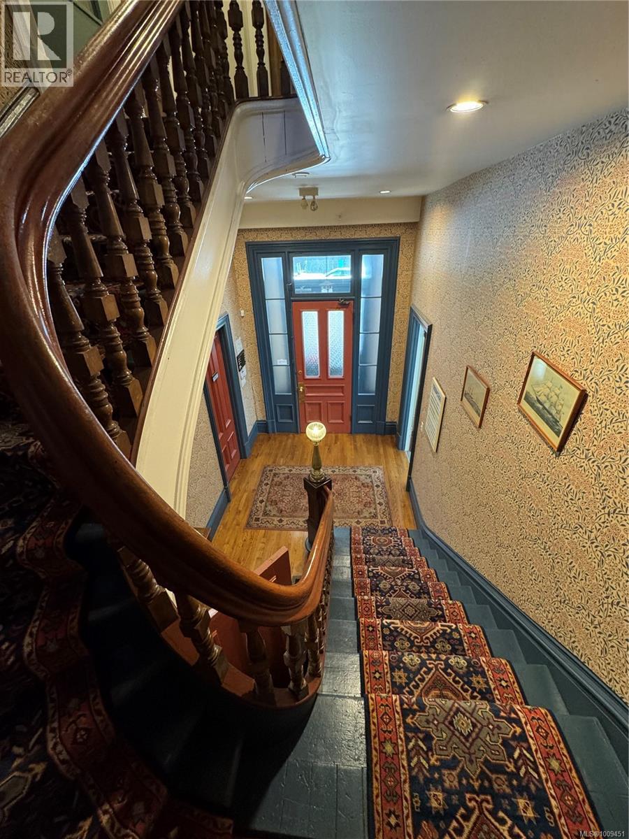 1124 Fort St, Victoria, British Columbia  V8V 3K8 - Photo 5 - 1009451
