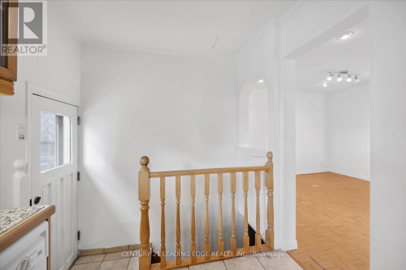 127 Glen Park Avenue, Toronto, Ontario  M6B 2C6 - Photo 14 - C12330554