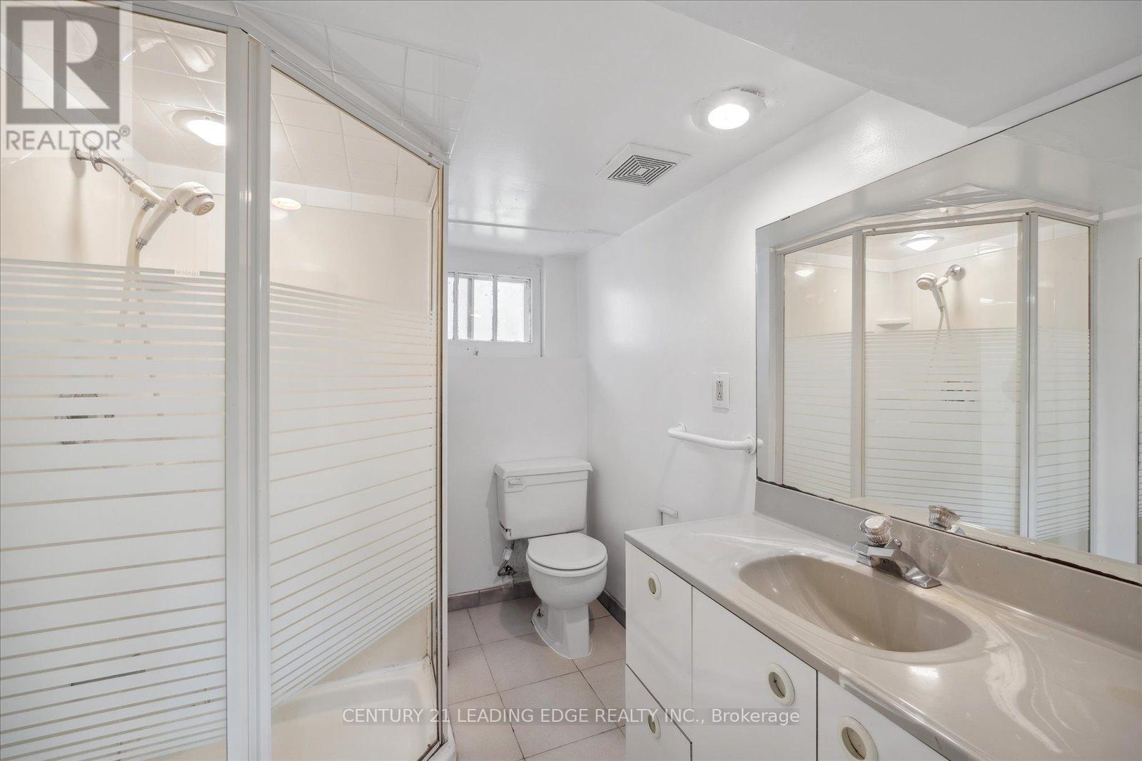 127 Glen Park Avenue, Toronto, Ontario  M6B 2C6 - Photo 28 - C12330554