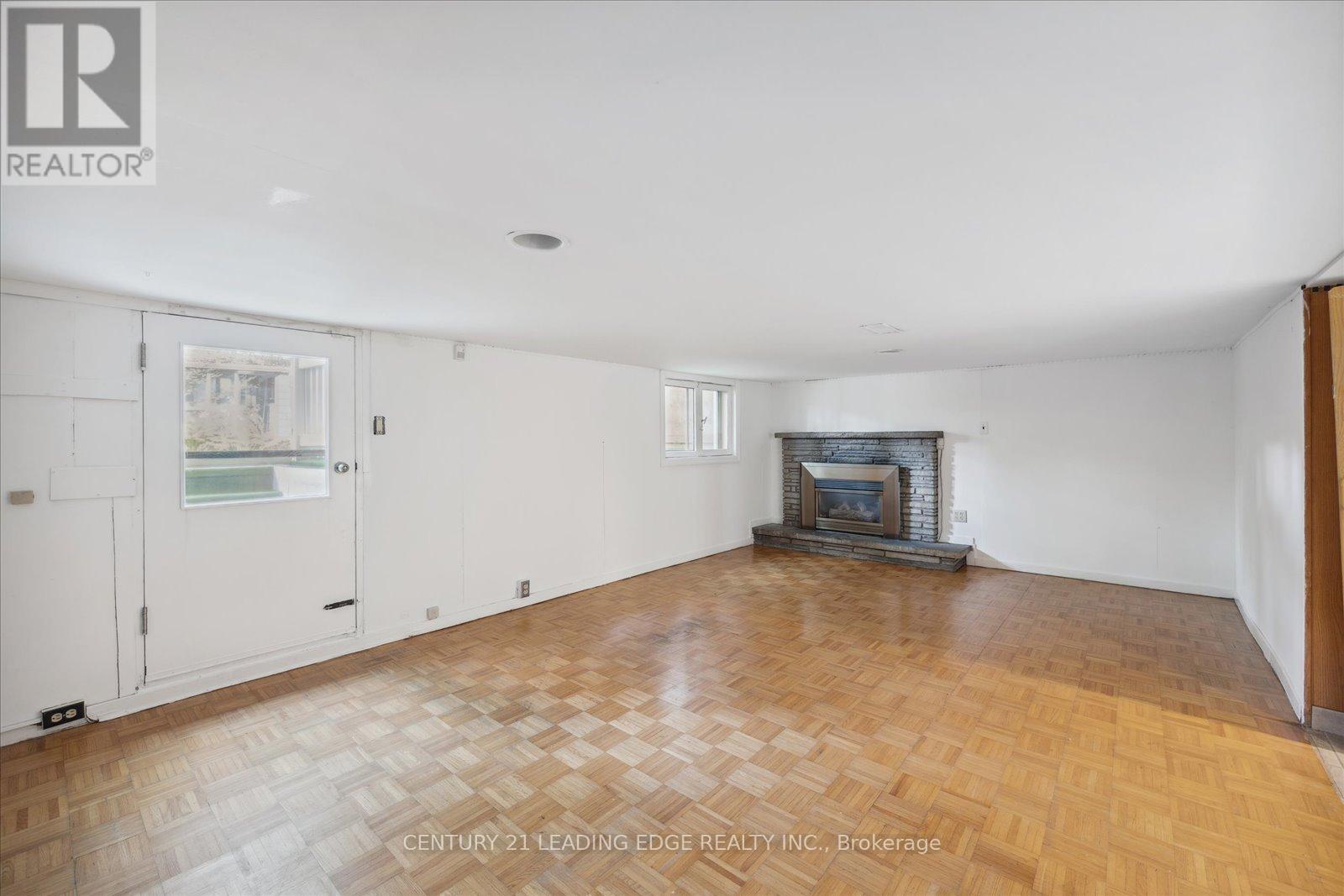 127 Glen Park Avenue, Toronto, Ontario  M6B 2C6 - Photo 33 - C12330554