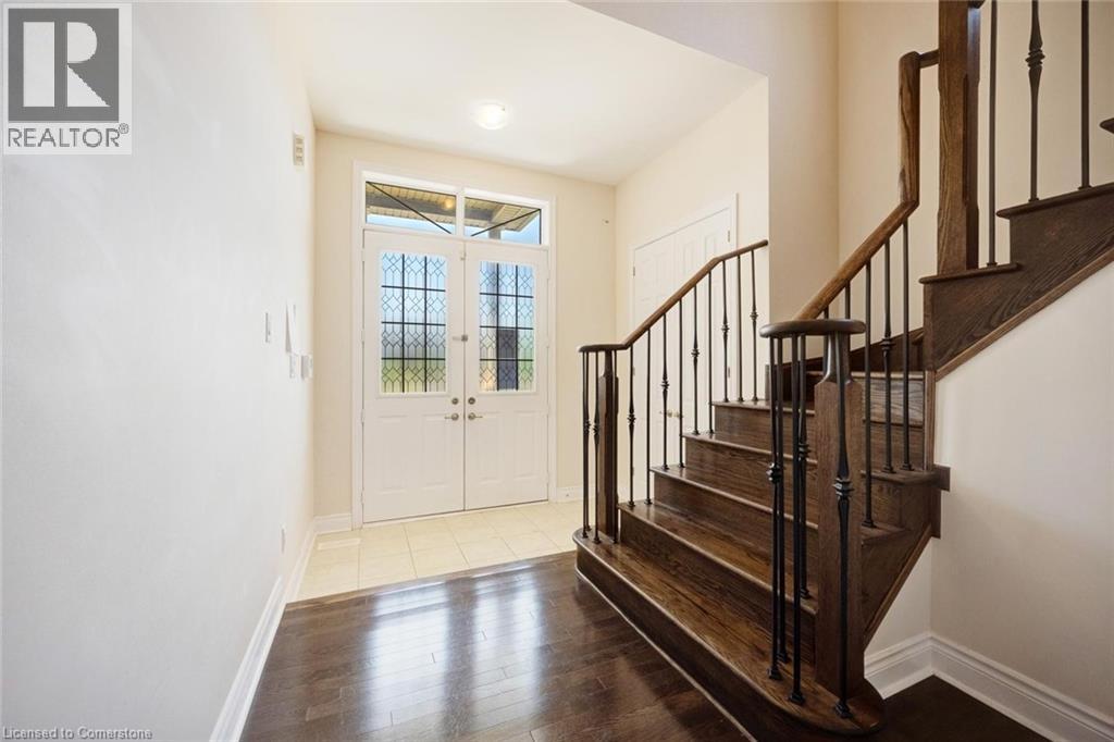Property at 232 NIAGARA Trail image 3